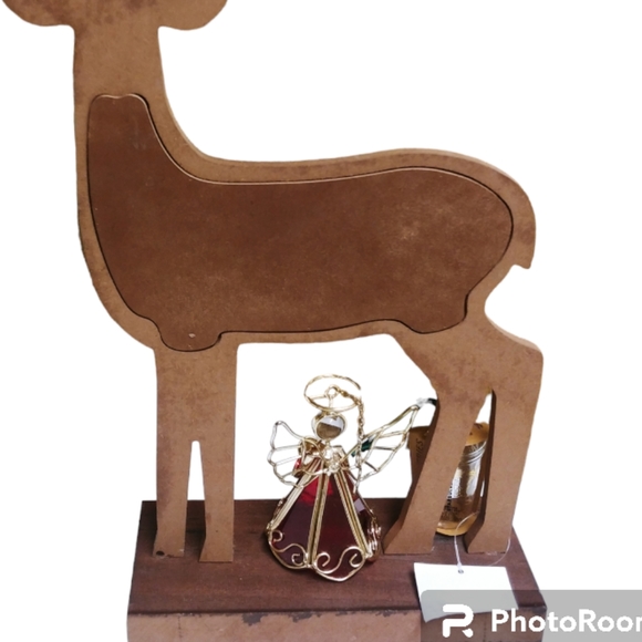 Reindeer Blingy Gold Sequin/Wood Reindeer Figurine with Ornaments - Picture 5 of 10